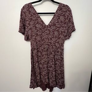 ABERCROMBIE AND FITCH PURPLE FLORAL DRESS